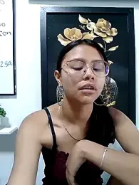 SofieLove_01 — Stripchat recorded stream image, 09.10.2025 09:10