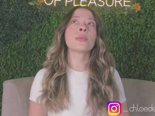 chloedee — Camsoda recorded stream image, 09.10.2025 12:20