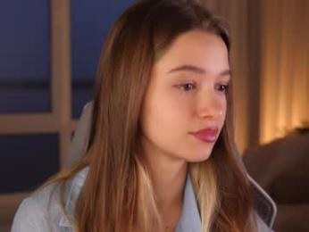 little_poetry — Chaturbate recorded stream image, 09.10.2025 15:00