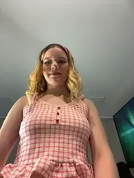 NicoleCut — Stripchat recorded stream image, 10.10.2025 10:50