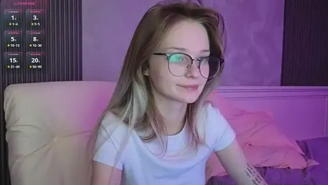 vialeta_baby — Stripchat recorded stream image, 10.10.2025 22:40