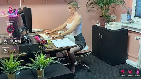 legsLONG — Stripchat recorded stream image, 11.10.2025 05:10