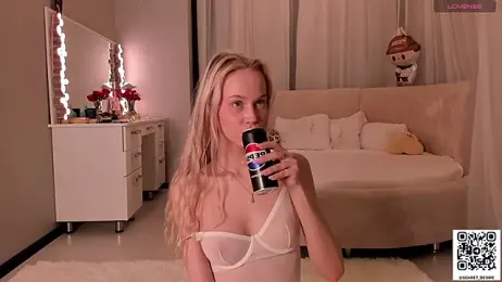 sincere_shyness — Stripchat recorded stream image, 11.10.2025 14:30