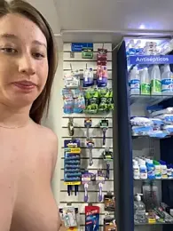 roouse — Stripchat recorded stream image, 11.10.2025 23:40