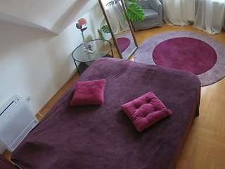 voyeurcam-julmodels-whitebed-4 — Camsoda recorded stream image, 09.10.2025 18:00