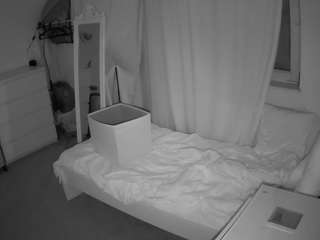 voyeurcam-julmodels-reallife-3 — Camsoda recorded stream image, 09.10.2025 18:00