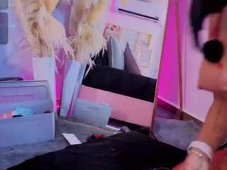 chlooee — Camsoda recorded stream image, 13.10.2025 01:30