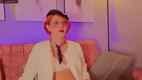 Juliana_Saenzz — Stripchat recorded stream screenshot (13 Oct 2025)