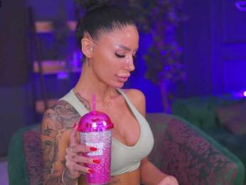 RaquelleVon — Bongacams recorded stream image, 27.01.2025 17:50