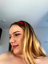 NicoleCut — Stripchat recorded stream image, 14.10.2025 10:20