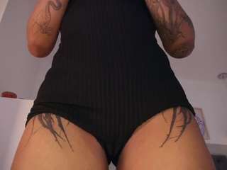 laurensaenz — Camsoda recorded stream screenshot (14 Oct 2025)