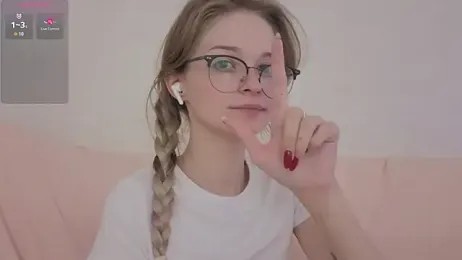 vialeta_baby — Stripchat recorded stream image, 15.10.2025 00:20