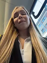 Liza_risky — Stripchat recorded stream image, 15.10.2025 13:00