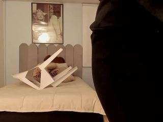 lady-brownn — Camsoda recorded stream image, 20.02.2025 11:30