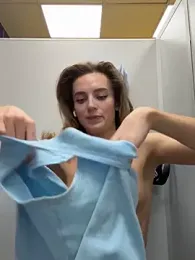 -AngelAri- — Stripchat recorded stream image, 15.10.2025 21:00