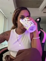 Your_Paris — Stripchat recorded stream image, 16.10.2025 22:40