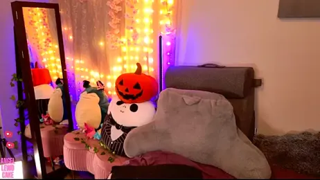 Angel-Lewd-Cake — Stripchat recorded stream screenshot (17 Oct 2025)