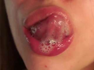 leilagladish — Camsoda recorded stream image, 17.10.2025 07:40