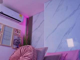 chlooee — Camsoda recorded stream image, 17.10.2025 18:20