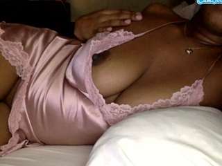 iluvsaffire-bleu — Camsoda recorded stream screenshot (17 Oct 2025)