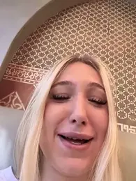 NikaMur — Stripchat recorded stream screenshot (18 Oct 2025)