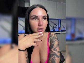 KROSHKA_N — Bongacams recorded stream screenshot (18 Oct 2025)