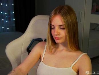 AliceCost — Bongacams recorded stream image, 18.10.2025 18:50
