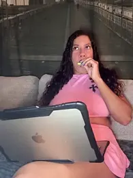 Bigbuttbrooklynn — Stripchat recorded stream image, 19.10.2025 02:30
