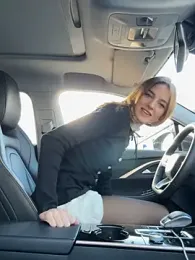 -AngelAri- — Stripchat recorded stream image, 19.10.2025 09:00