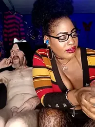 AmazonianMistress — Stripchat recorded stream image, 19.10.2025 18:50