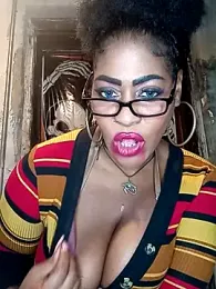 AmazonianMistress — Stripchat recorded stream image, 19.10.2025 18:50