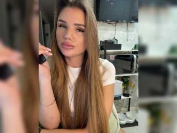 SweetyMia — Bongacams recorded stream screenshot (21 Oct 2025)