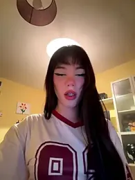 Carlita_cute — Stripchat recorded stream image, 21.10.2025 20:40