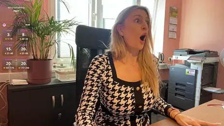 legsLONG — Stripchat recorded stream image, 23.10.2025 04:00