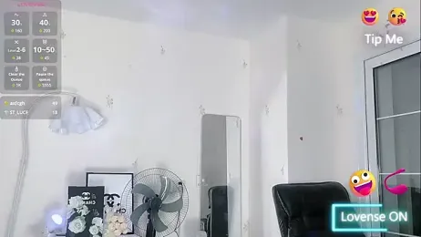 momo-5952 — Stripchat recorded stream image, 23.10.2025 15:10