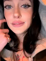 Melissa_crazy — Stripchat recorded stream image, 23.10.2025 15:20