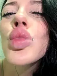 Melissa_crazy — Stripchat recorded stream image, 23.10.2025 15:20