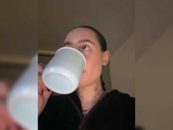 Italianka — Bongacams recorded stream image, 24.10.2025 00:30