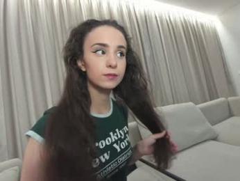 ehotlovea — Chaturbate recorded stream image, 24.10.2025 06:10