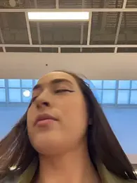 Holly_Play — Stripchat recorded stream image, 24.10.2025 10:00