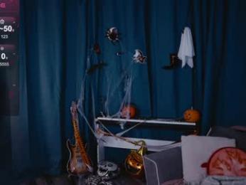 madnessalise — Chaturbate recorded stream screenshot (24 Oct 2025)