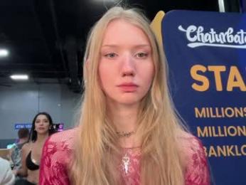 eve003300 — Chaturbate recorded stream image, 24.10.2025 21:20