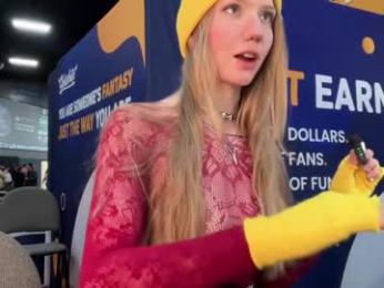 eve003300 — Chaturbate recorded stream image, 24.10.2025 21:20