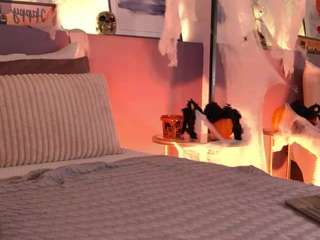 ellediane — Camsoda recorded stream image, 26.10.2025 00:00