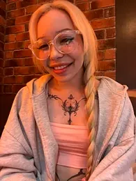 babydolll — Stripchat recorded stream image, 26.10.2025 12:20