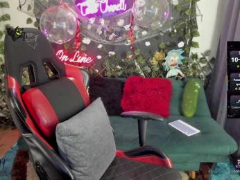 Cocochanell — Bongacams recorded stream screenshot (27 Oct 2025)