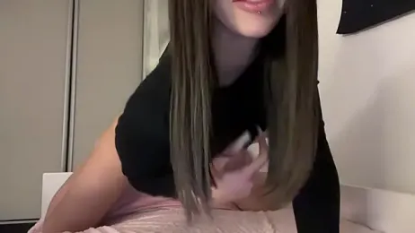 ur_molly — Stripchat recorded stream image, 27.10.2025 14:30