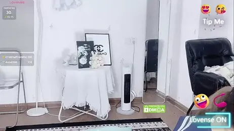 momo-5952 — Stripchat recorded stream image, 27.10.2025 15:20