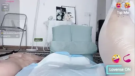 momo-5952 — Stripchat recorded stream image, 27.10.2025 15:20