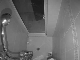 voyeurcam-baileybase-shower — Camsoda recorded stream image, 17.02.2025 18:30